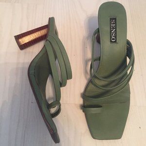 SENSO Nicola Strappy sandal Shoes $200 GUC green Wood Heels 39 Leather Aritzia